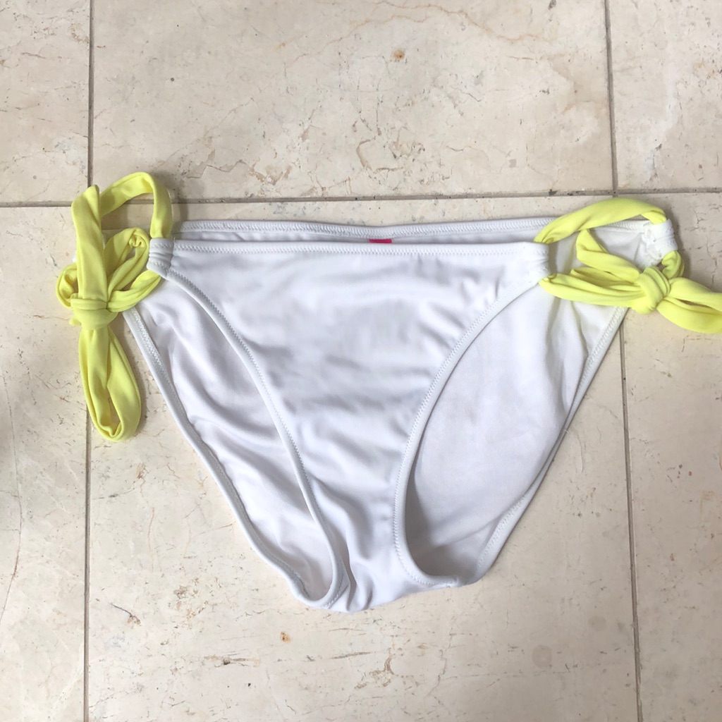3/$20 - String Bikini Bottom
